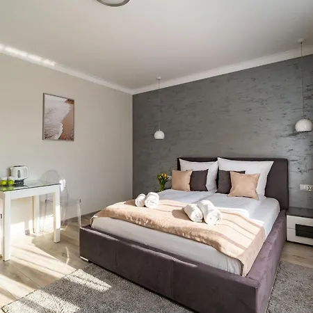 Panorama Park Aparthotel 3*